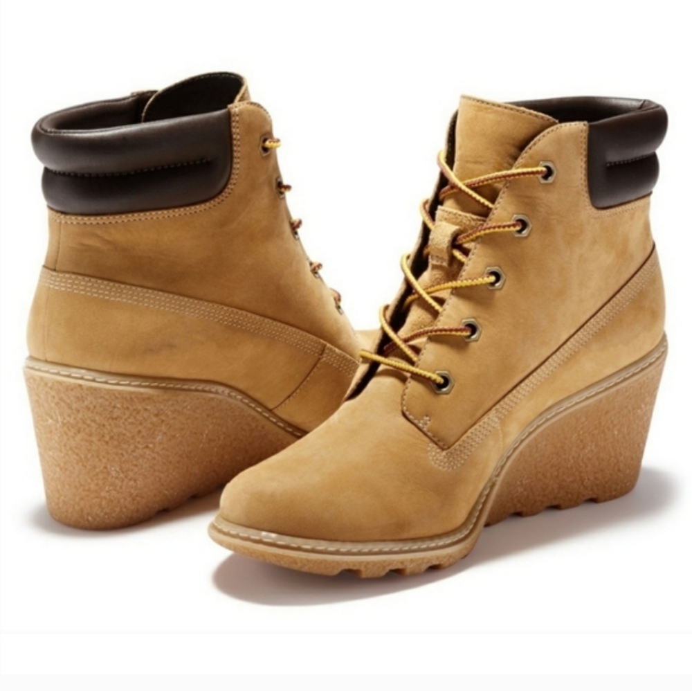 Timberland Women's Wheat Nubuck Wedge Boot - Tan